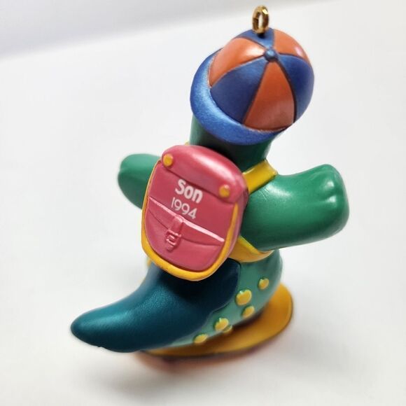 Vintage Hallmark Keepsake Christmas Ornament Skateboarding Dinosaur " Son" - Picture 4 of 5